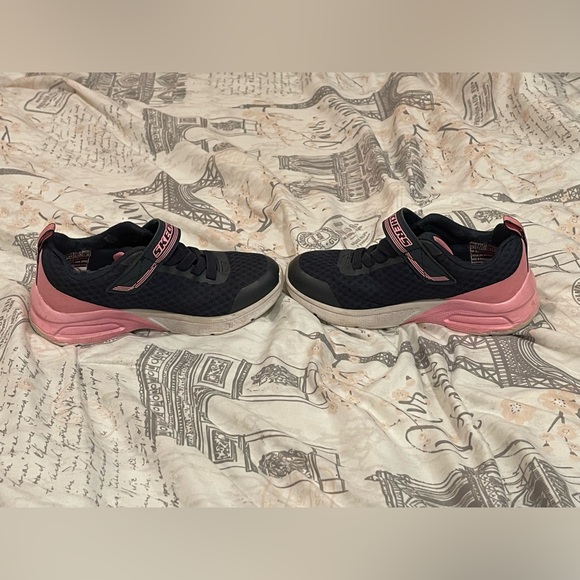 Skechers Navy Blue and Pink shoes size 12 - Picture 6 of 10